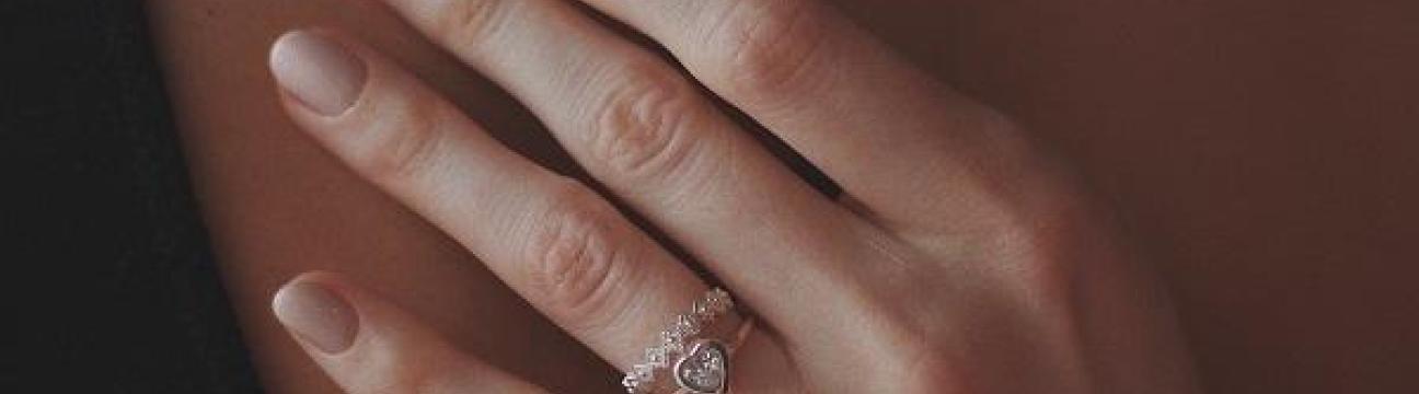  Hearts & Sparkle: Valentine&rsquo;s Day Jewelry Gifts at Marquise Jewelers