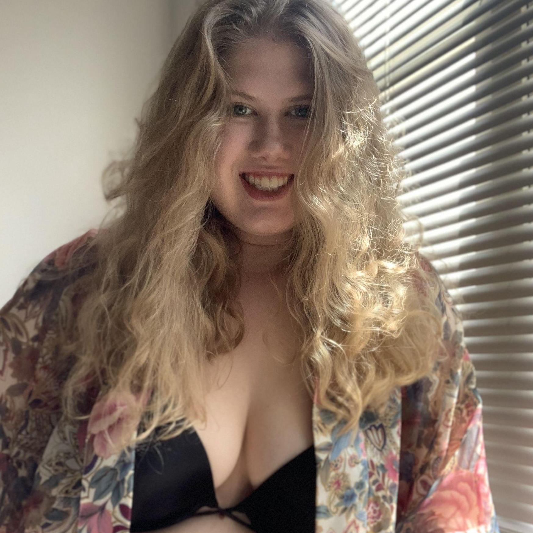 Live Sex Chat And  Xxx